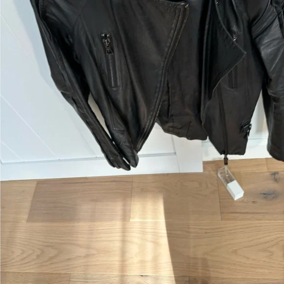 Coat black Rudsak size small - Picture 2 of 3